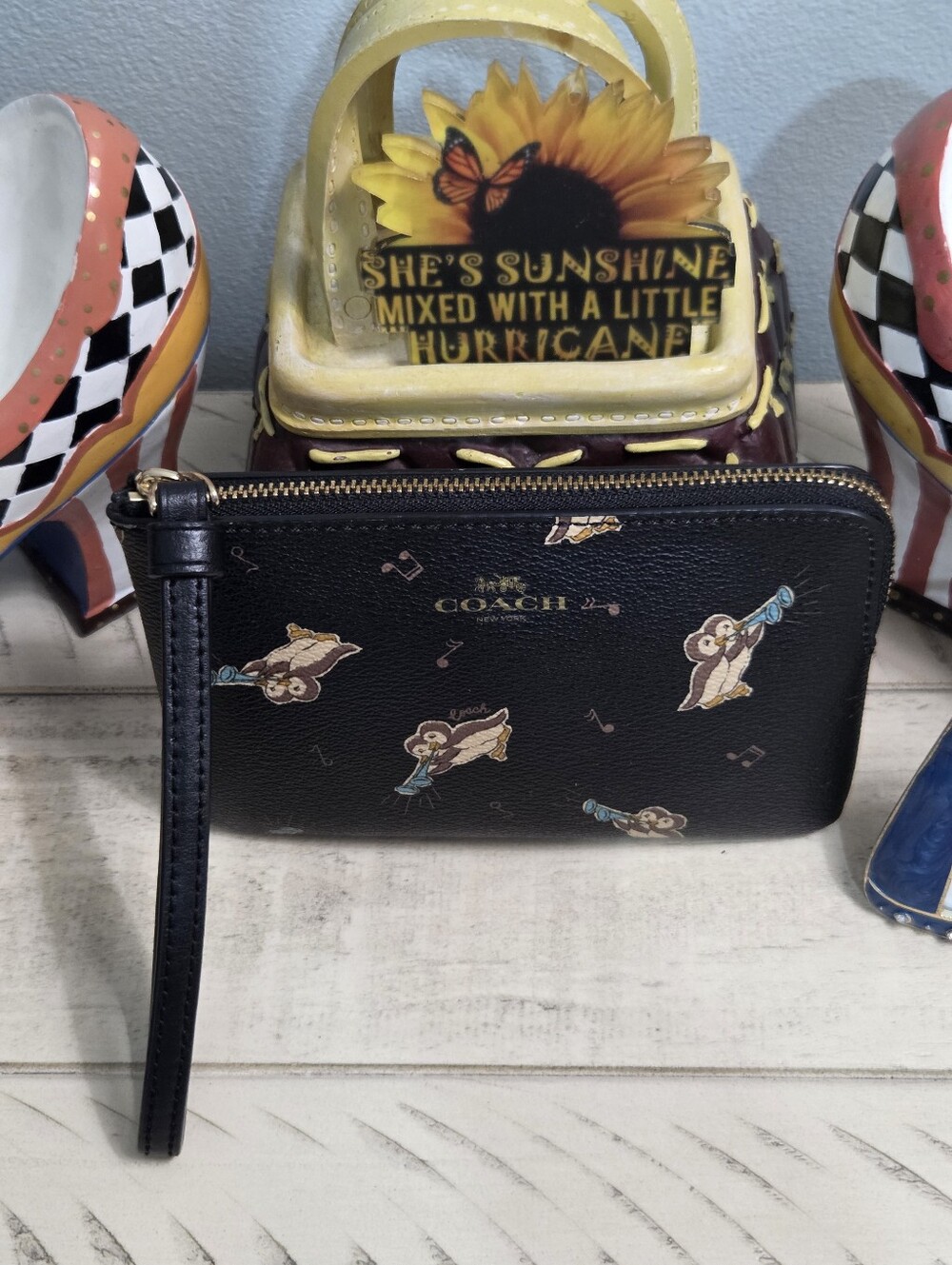 Coach Corner Zip Wristlet with Holiday Penguin Print – NWOT - Picture 3 of 13